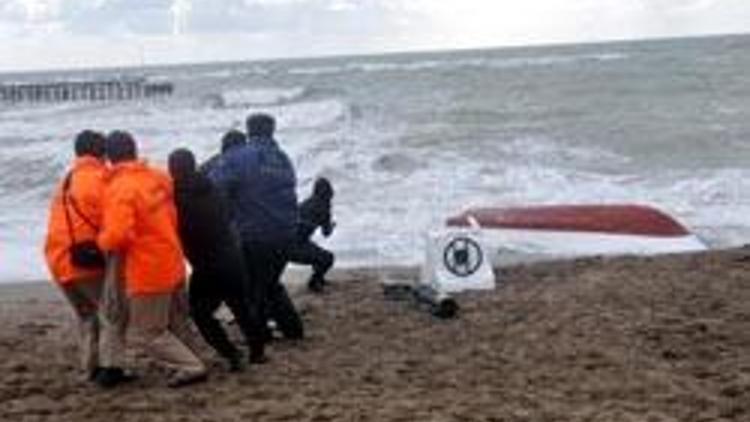 Antalyada tekne alabora oldu: 1 kişi öldü, 1 kişi kayıp