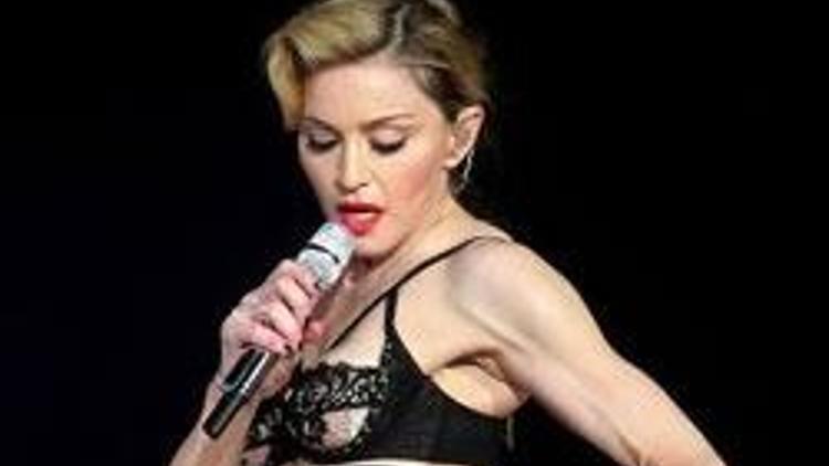 Madonna’dan Pussy Riot’a destek