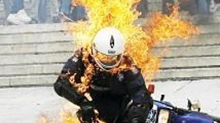 Yunanistan’ı yine grev dalgası sardı, ‘Tahrir’ çağrısı hükümeti ürküttü