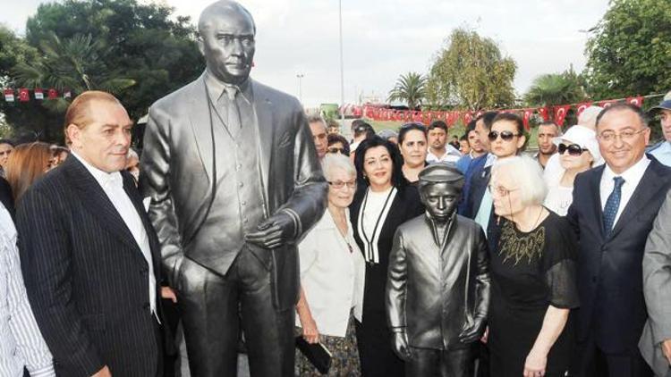 Atatürk ve Sığırtmaç Mustafa