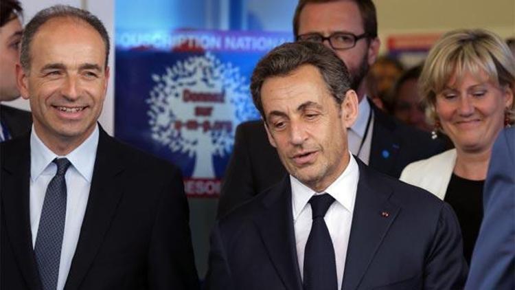 Sarkozy’nin partisinde bir deprem daha