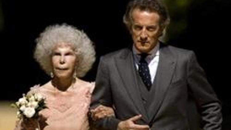 Alba Düşesi 85 yaşında üçüncü kez evlendi