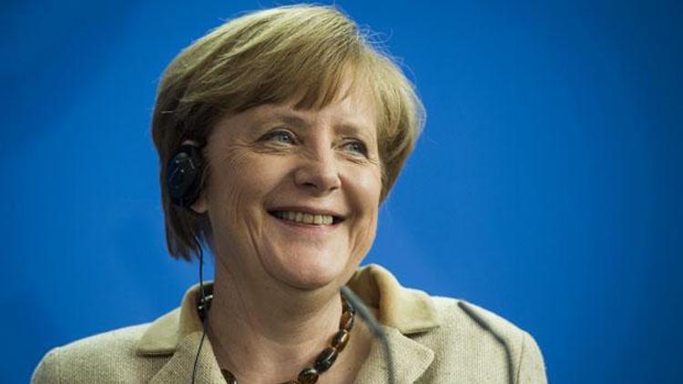 Şarabı ve kek yemeyi bırakan Merkel 10 kilo birden verdi