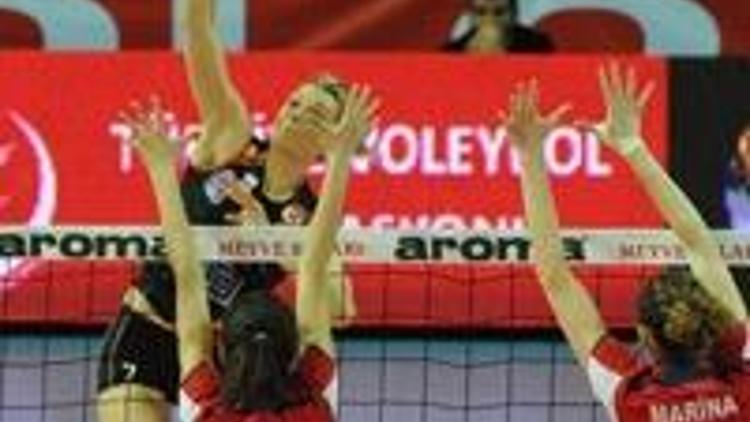 Vakıfbank güle oynaya