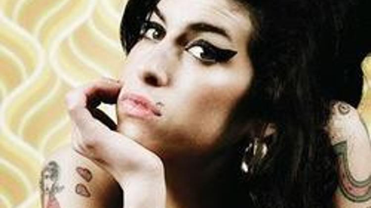 Amy Winehouseun gelinliği çalındı