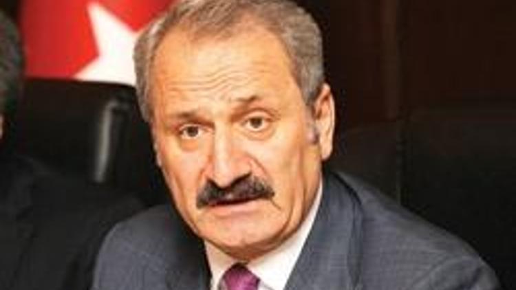 Bazıları edepten uzaklar
