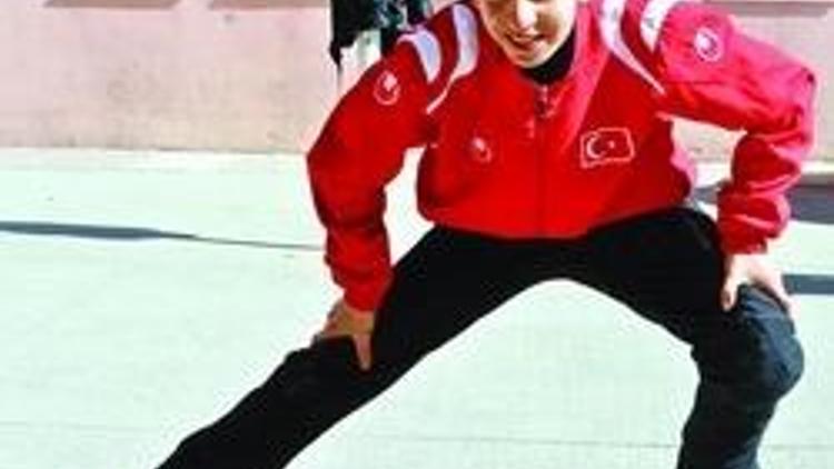 Görme engelli şampiyon  olimpiyatlara hazırlanıyor