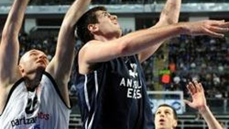 Anadolu Efes Parti yaptı