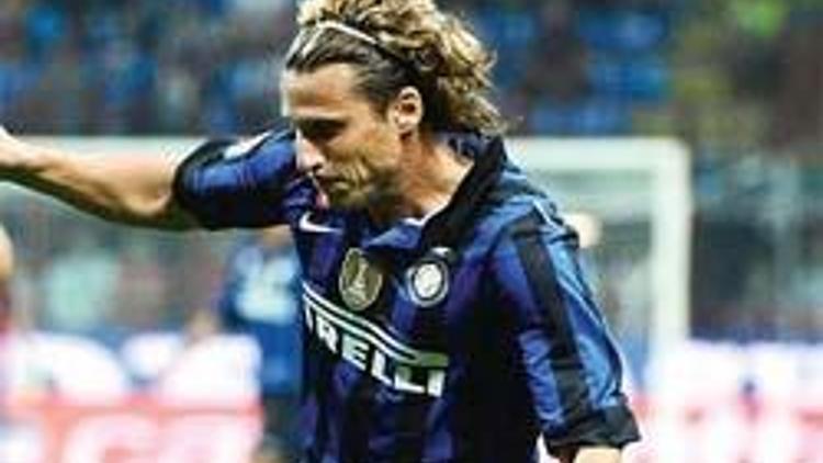 Forlan “Bidon” olma yolunda ilerliyor