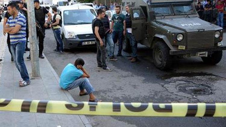 Diyarbakırda polise silahlı saldırı: 1 şehit