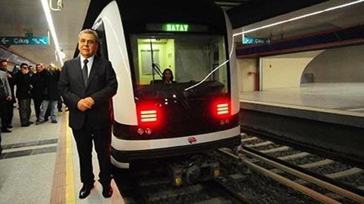 İzmir Metrosu İzmirspor ve Hatay istasyonu açıldı