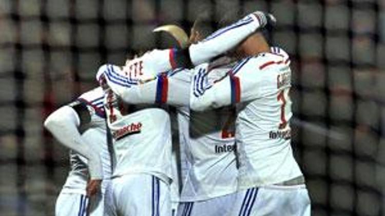 Fransada yeni lider Lyon