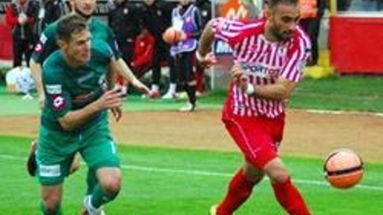 Samsunspor son dakikada güldü