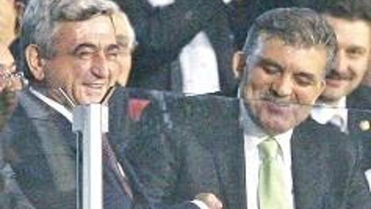 Sarkisyan: Bu ne muazzam enerji Gül: Vallahi bizde hep böyledir