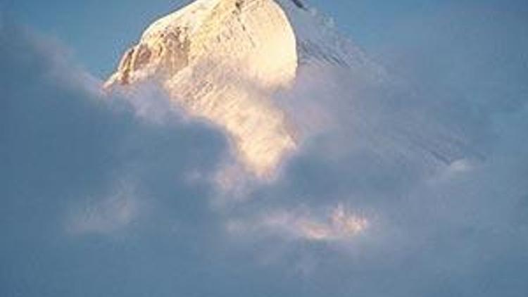 Türk dağcılar 7 bin metreye tırmandı