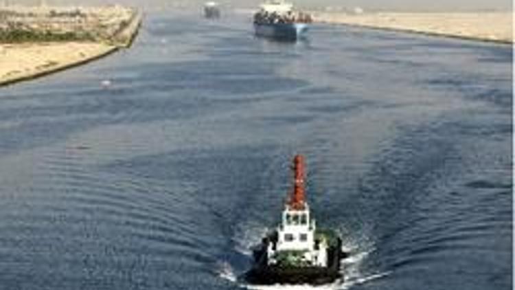 Süveyş Kanalındaki gemi trafiği azaldı