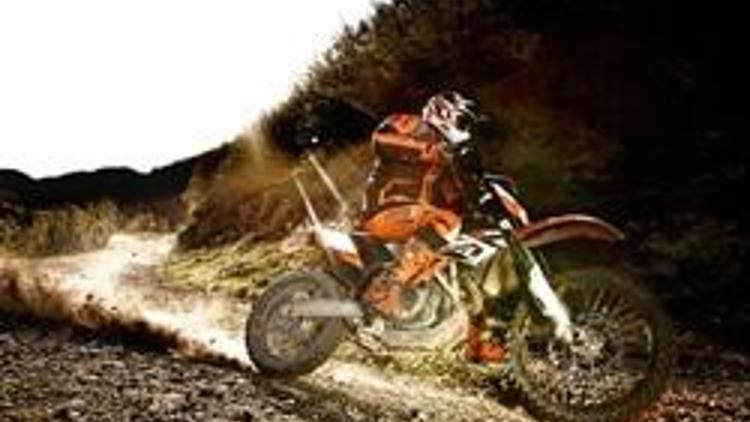 Kadınlarda enduro yarışlarında