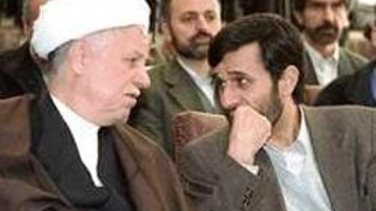 Ahmedinejad ile Rafsancani üç yıl sonra bir arada