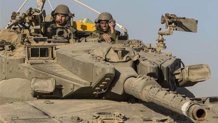 İsrail Ordusu kara operasyonu için emir bekliyor