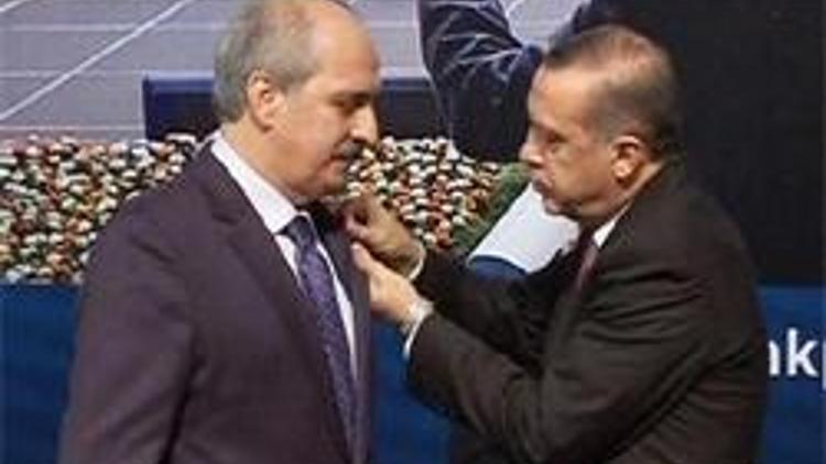 Başbakan Erdoğandan Numan Kurtulmuşa Ak Parti rozeti