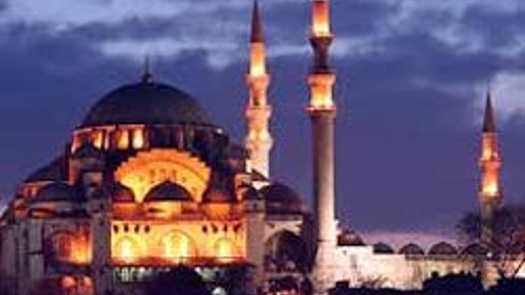 İstanbulun umudu Ramazan turistleri