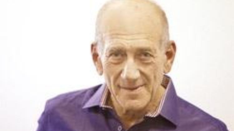 Olmert için siyasete dönüş yolu açıldı