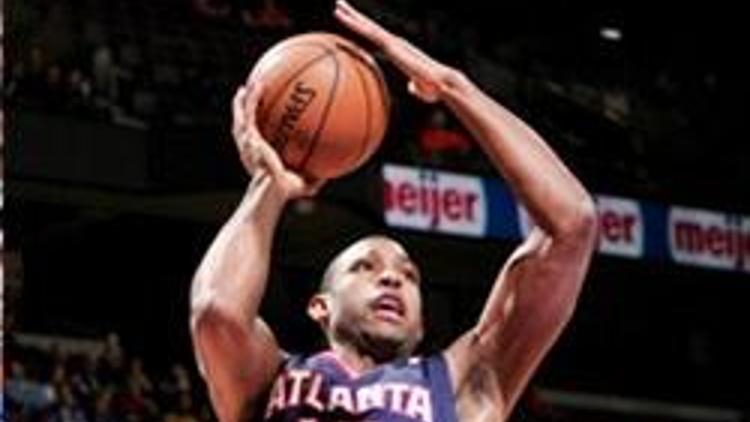 Atlanta Hawksı Horford uçurdu