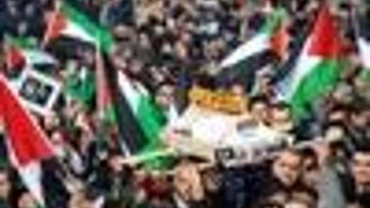 Tens of thousands protest Israel over Gaza offensive in Turkey