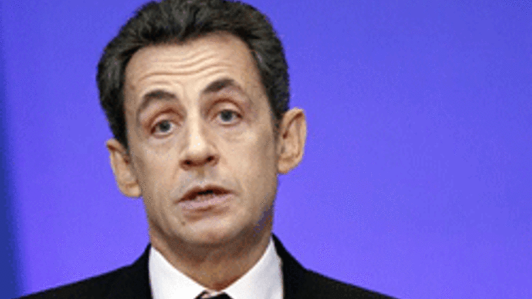Fitch, Sarkozyi olumlu buldu