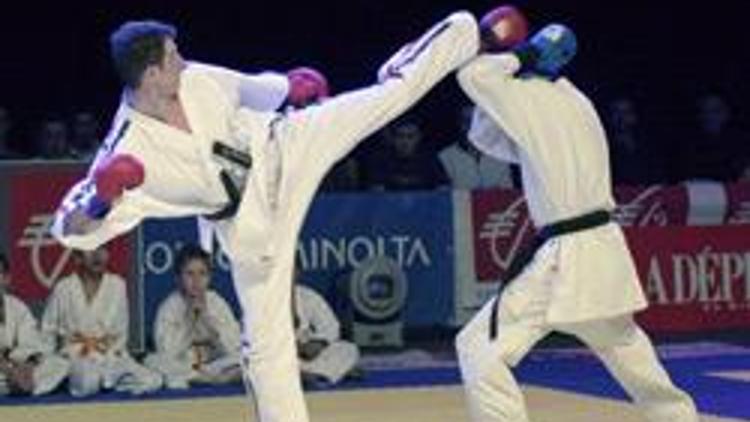 21 Yaş Altı Karate Şampiyonası başladı