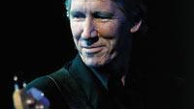 Sırada Roger Waters var