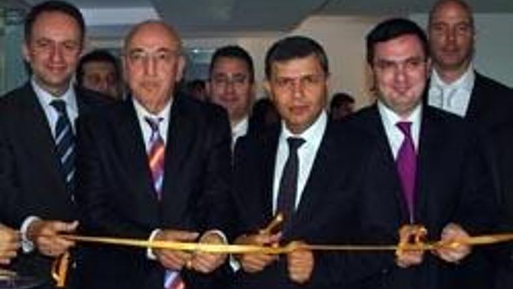 VakıfBank İzmir’e ‘özel’ini getirdi