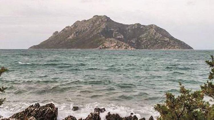 Krizdeki Yunanistan’da 20’den fazla ada alıcı bekliyor