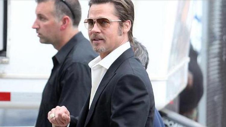 Brad Pitt, 10 milyon için balayını yarım bıraktı