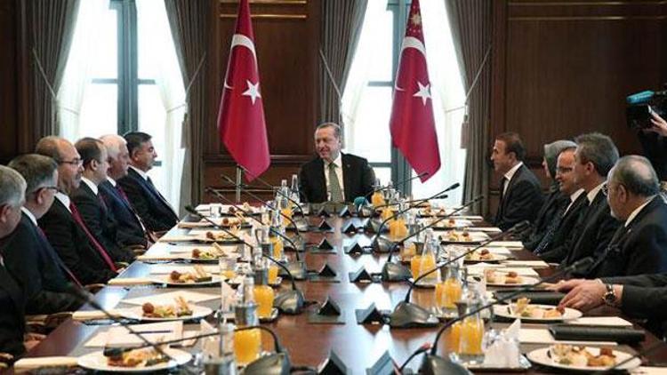 CHP ve HDPliler Saraya gitmedi