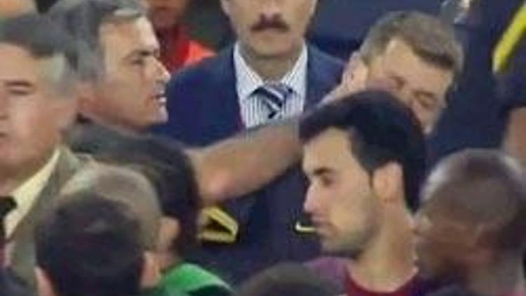 Mourinhoya 2 maç ceza