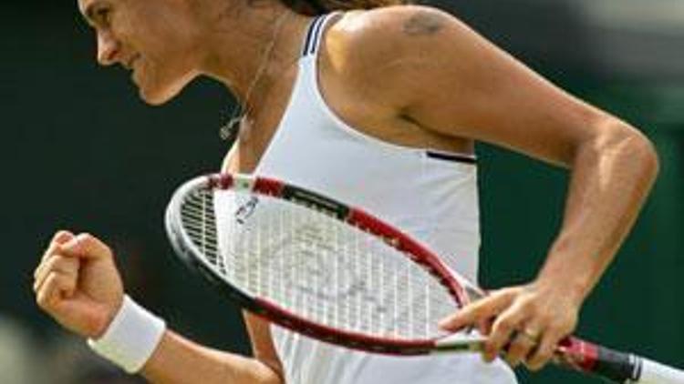 Wimbledonda, bayanlar finalini Mauresmo kazandı