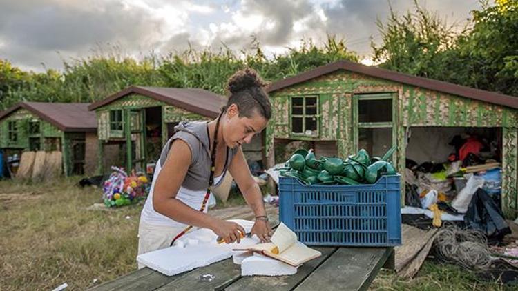 Kilyostaki çiçek kuşağıyla tanışın: İşte İstanbul’un modern hippileri