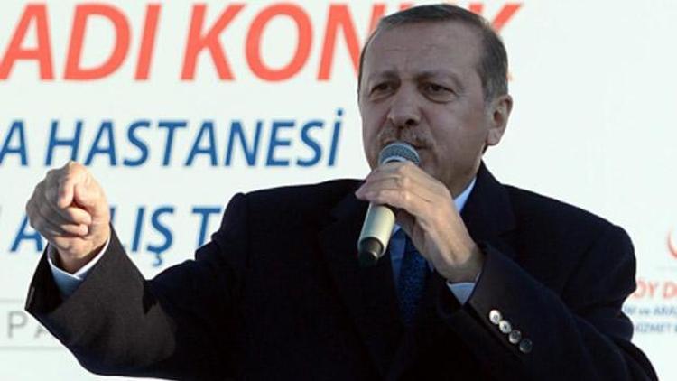 Başbakan Erdoğan, Ak Parti pankartını indirtti