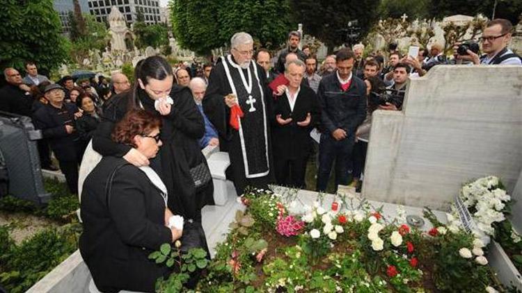 Sevag Balıkçı mezarı başında anıldı