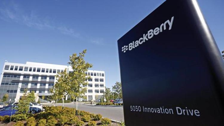 Blackberry’den 4.4 milyar dolarlık zarar