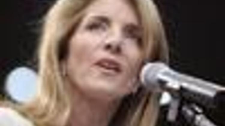 Caroline Kennedy withdraws Senate bid