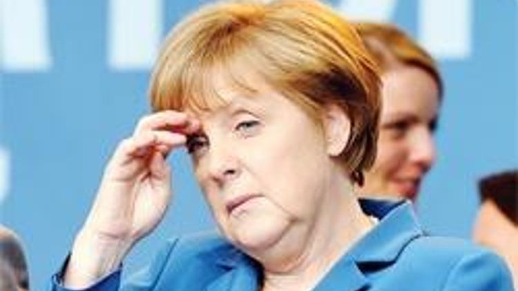 Merkel’e son darbe