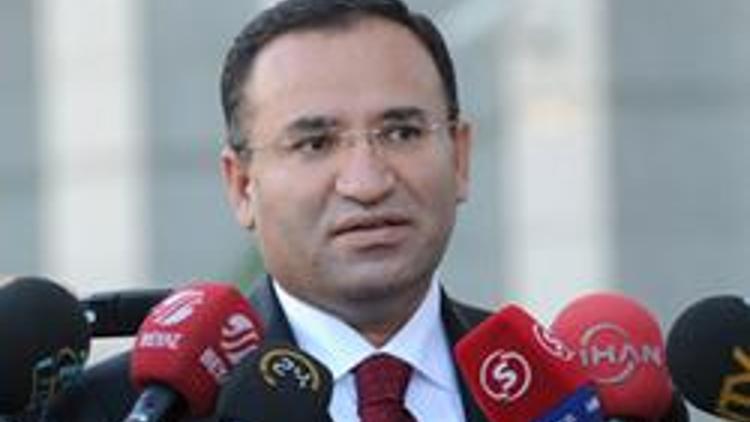 Bozdağ: Romanlar vali kadar eşit vatandaştır