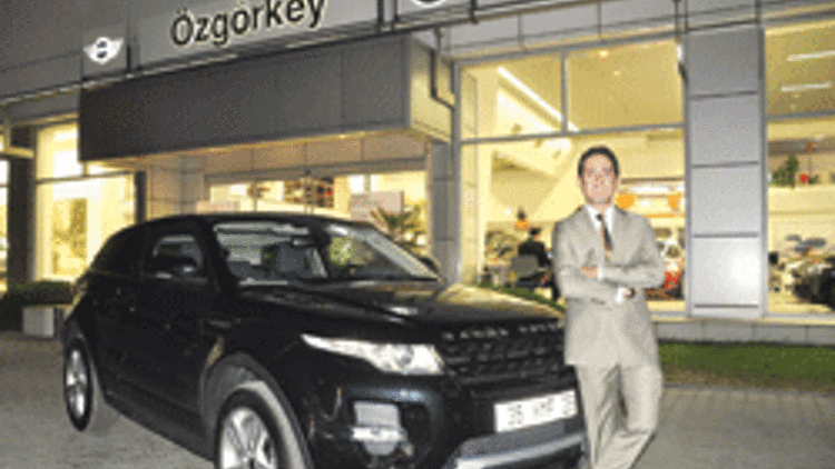 Özgörkey Otomotiv Evoque’yi tanıttı