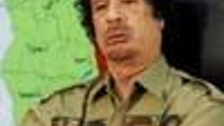 Gaddafi visits Moscow for energy, military talks