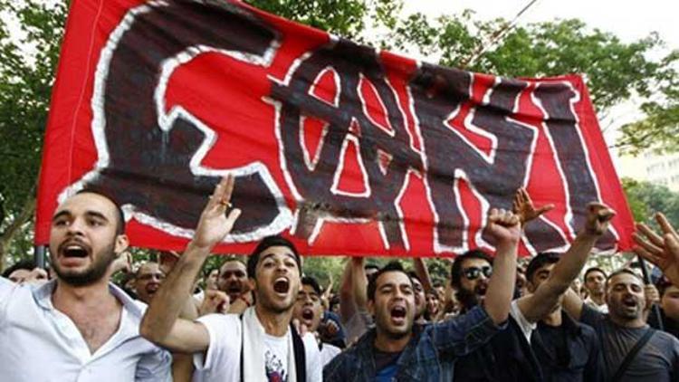 Beşiktaş Divan toplantısında Gezi tartışması