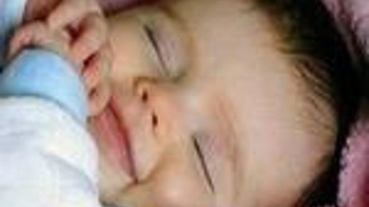 Bebek gülücüğü anneyi nasıl etkiliyor