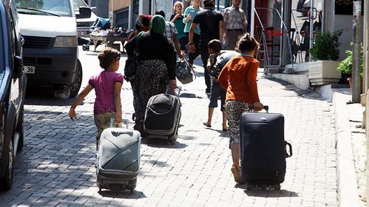 Suriyeli sığınmacılardan İzmirde akın