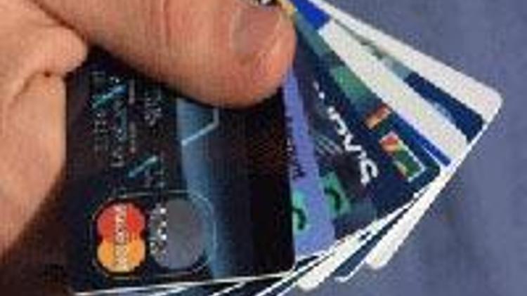 Kredi kartı faiz oranı YTLde düşürüldü